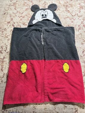 Y2K Kids Hooded Character towel - Red, Black & Yellow